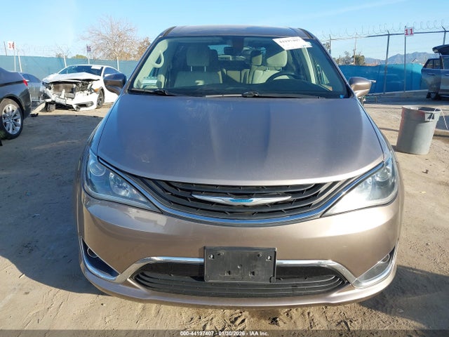 Aukcja sprzedaży 2018 Chrysler Pacifica Hybrid Touring Plus, vin: 2C4RC1H73JR126947, numer aukcji: 44197407