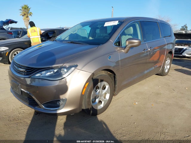 Aukcja sprzedaży 2018 Chrysler Pacifica Hybrid Touring Plus, vin: 2C4RC1H73JR126947, numer aukcji: 44197407