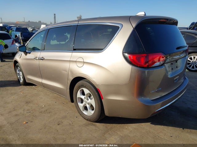 Aukcja sprzedaży 2018 Chrysler Pacifica Hybrid Touring Plus, vin: 2C4RC1H73JR126947, numer aukcji: 44197407