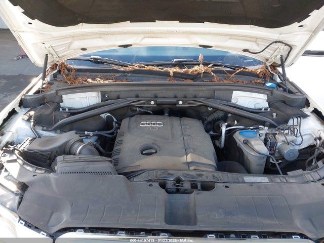 WA1C2AFP6HA065131 Audi Q5 2.0t Premium