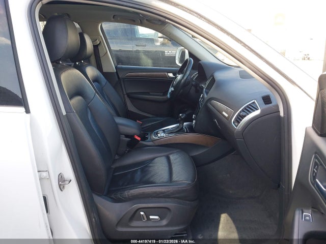WA1C2AFP6HA065131 Audi Q5 2.0t Premium