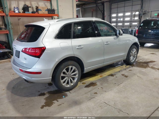 WA1CFAFP2EA084193 Audi Q5 2.0t Premium
