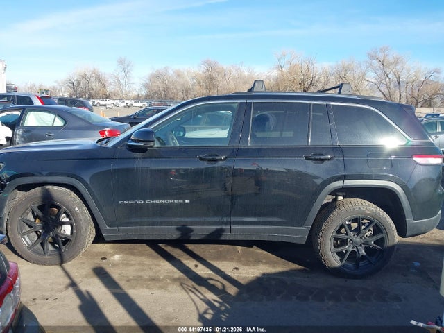 1C4RJHBG2PC523624 Jeep Grand Cherokee Limited 4x4