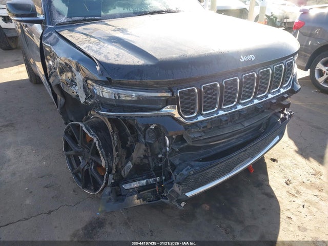 1C4RJHBG2PC523624 Jeep Grand Cherokee Limited 4x4
