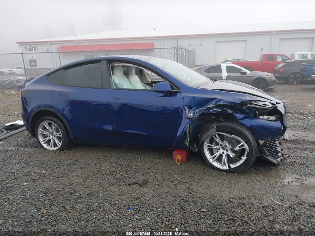7SAYGDEEXNF322781 Tesla Model Y Long Range Dual Motor All-wheel Drive