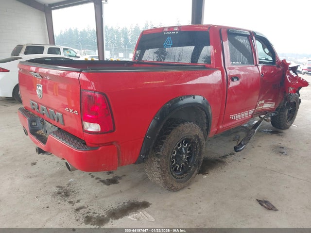 2013 RAM 1500 1C6RR7KT4DS651694 Photo 3