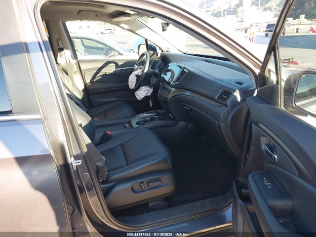 5FNYF5H28NB023622 Honda Pilot 2wd Special Edition