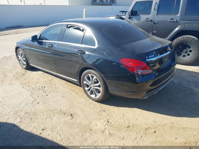 2015 MERCEDES-BENZ C 300 55SWF4JB1FU087741 Photo 2