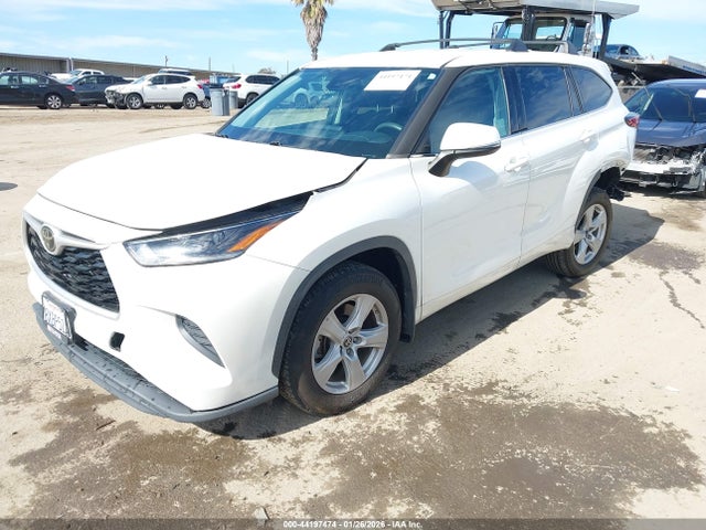 Toyota Highlander L 2021 5TDCZRAH1MS070198 Image 2