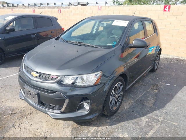 Chevrolet Sonic Lt Auto 2017 1G1JD6SB4H4132489 Image 2