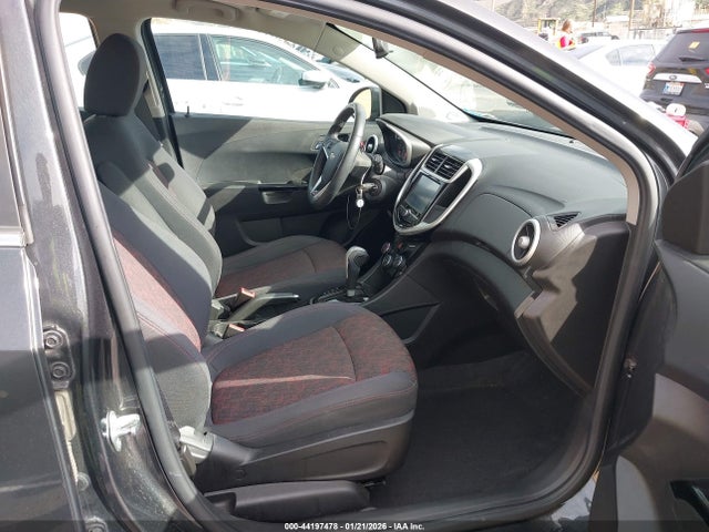Chevrolet Sonic Lt Auto 2017 1G1JD6SB4H4132489 Image 5