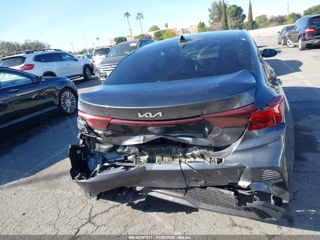 3KPF24AD5NE426021 KIA FORTE FE