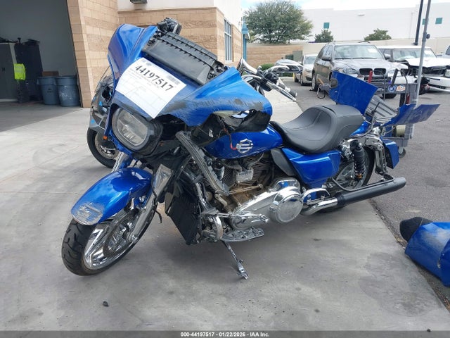 2024 HARLEY-DAVIDSON FLHX 1HD1KB723RB630273 Photo 1