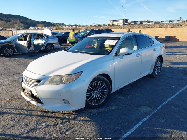 44197523 :رقم المزاد ، JTHBK1GG1D2072801 vin ، 2013 Lexus Es 350 مزاد بيع