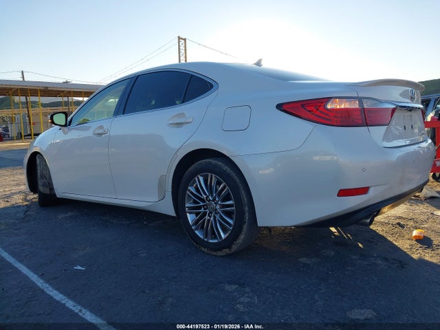 44197523 :رقم المزاد ، JTHBK1GG1D2072801 vin ، 2013 Lexus Es 350 مزاد بيع