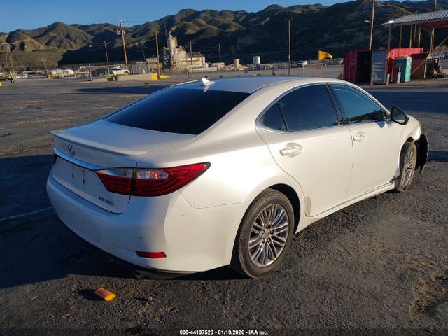 44197523 :رقم المزاد ، JTHBK1GG1D2072801 vin ، 2013 Lexus Es 350 مزاد بيع