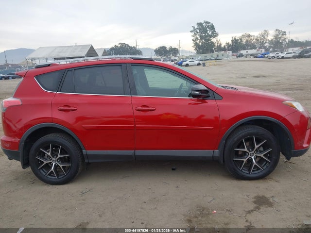 2T3JFREV9HW659391 Toyota RAV4 SE
