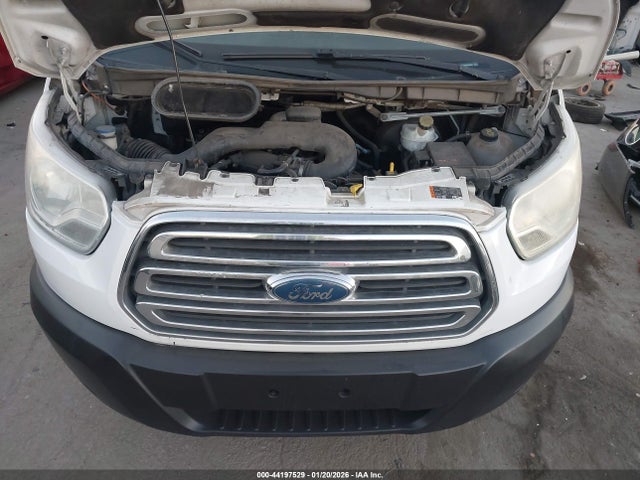 1FTNR1ZM8FKA65831 Ford Transit-250