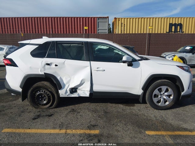 2T3K1RFV2SW374279 Toyota RAV4 LE