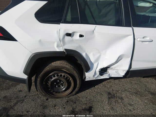 2T3K1RFV2SW374279 Toyota RAV4 LE
