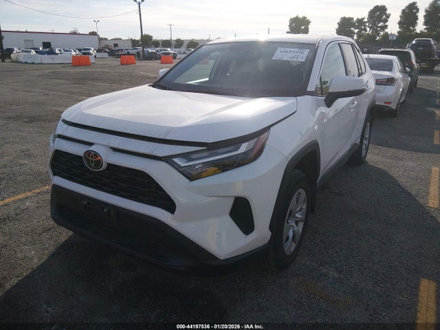 2T3K1RFV2SW374279 Toyota RAV4 LE