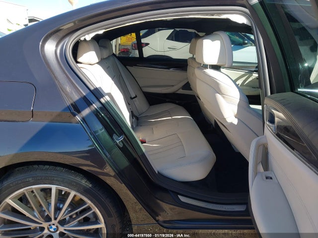 2018 Bmw 530i მანქანა იყიდება აუქციონზე, vin: WBAJA5C56JG898258, აუქციონის ნომერი: 44197550