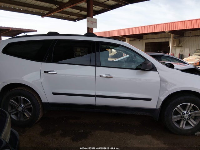 1GNKRFKD0HJ303732 Chevrolet Traverse Ls