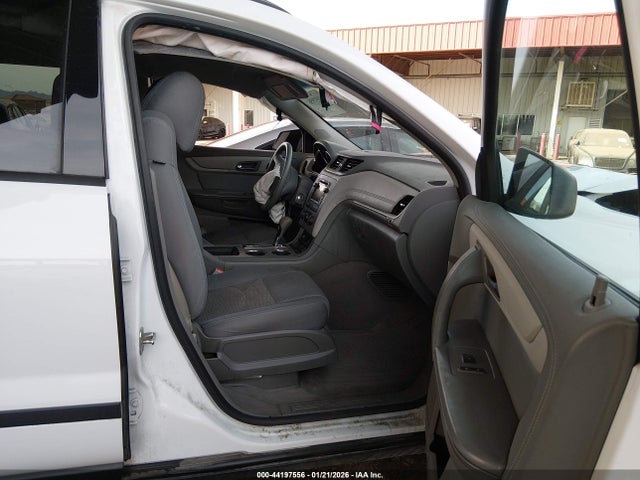 1GNKRFKD0HJ303732 Chevrolet Traverse Ls