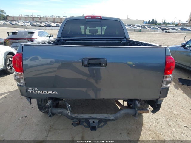 Продажа на аукционе авто 2007 Toyota Tundra Limited 4.7l V8, vin: 5TFRT581X7X008388, номер лота: 44197566