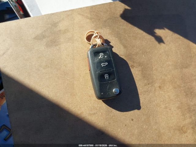 2015 VOLKSWAGEN PASSAT 1VWAT7A32FC110601 Photo 10