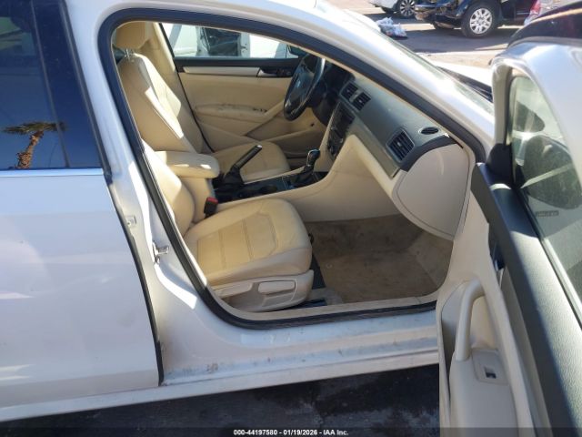 2015 VOLKSWAGEN PASSAT 1VWAT7A32FC110601 Photo 4