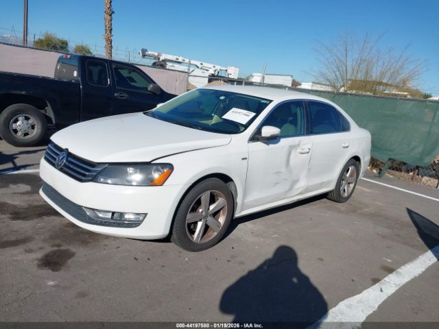 2015 VOLKSWAGEN PASSAT 1VWAT7A32FC110601 Photo 5