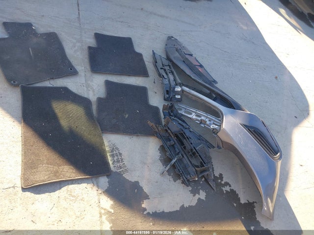 19XZE4F13KE025615 Honda Insight Lx