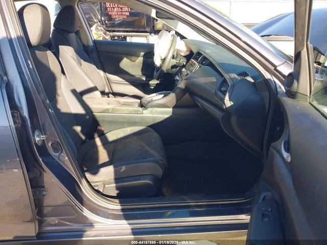 19XZE4F13KE025615 Honda Insight Lx