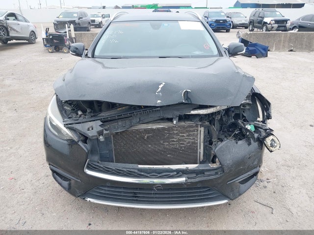 2017 Infiniti Qx30 Premium მანქანა იყიდება აუქციონზე, vin: SJKCH5CP3HA026770, აუქციონის ნომერი: 44197606