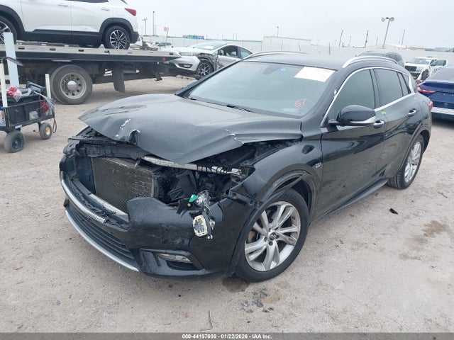 2017 Infiniti Qx30 Premium მანქანა იყიდება აუქციონზე, vin: SJKCH5CP3HA026770, აუქციონის ნომერი: 44197606