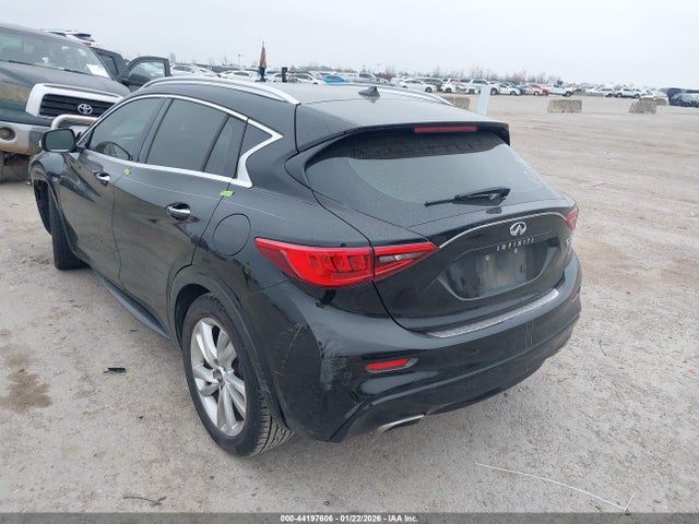 2017 Infiniti Qx30 Premium მანქანა იყიდება აუქციონზე, vin: SJKCH5CP3HA026770, აუქციონის ნომერი: 44197606