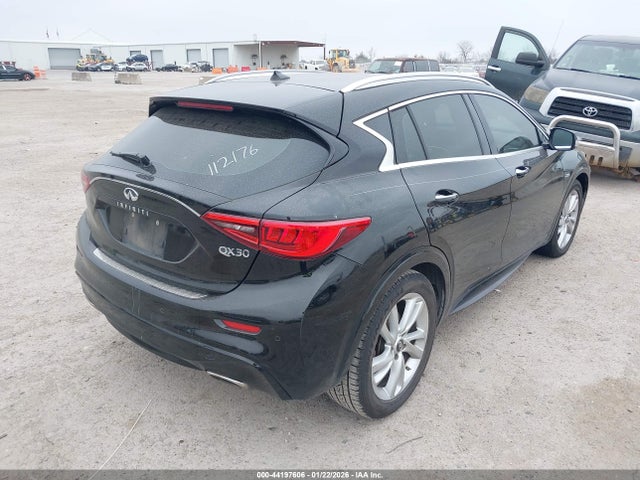 2017 Infiniti Qx30 Premium მანქანა იყიდება აუქციონზე, vin: SJKCH5CP3HA026770, აუქციონის ნომერი: 44197606