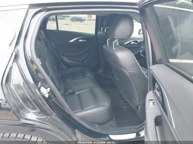 2017 Infiniti Qx30 Premium მანქანა იყიდება აუქციონზე, vin: SJKCH5CP3HA026770, აუქციონის ნომერი: 44197606