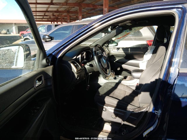 1C4RJFAG9GC414471 Jeep Grand Cherokee Laredo