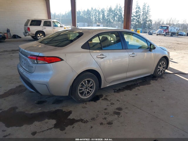 JTDEAMDE3NJ040817 Toyota Corolla Hybrid Le