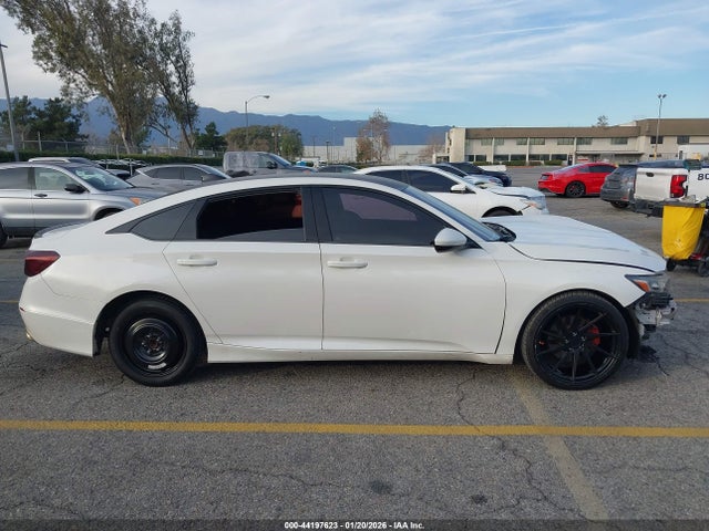 1HGCV1F3XJA265768 Honda Accord Sport