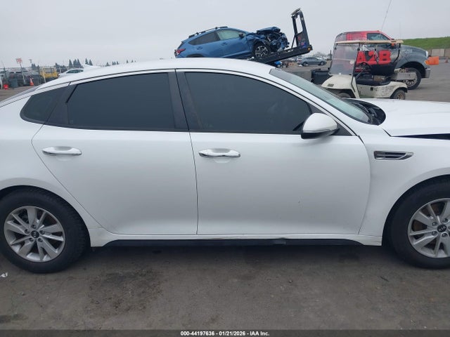 KNAGT4L35G5070896 KIA Optima Lx