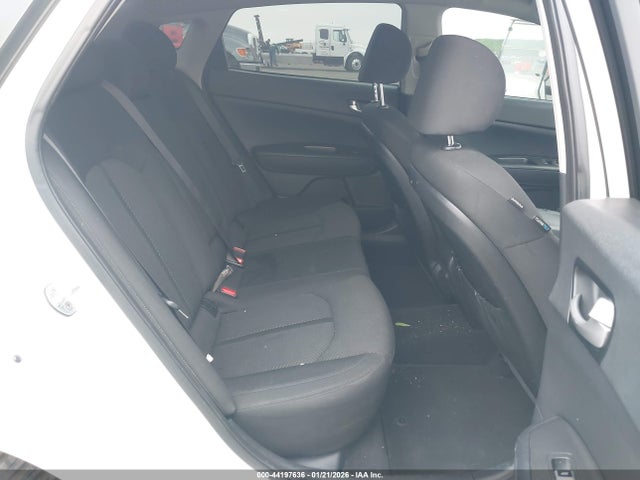KNAGT4L35G5070896 KIA Optima Lx