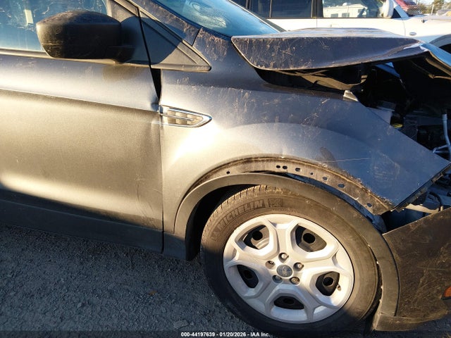 1FMCU0F75KUA11752 Ford ESCAPE S