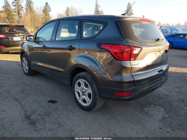 1FMCU0F75KUA11752 Ford ESCAPE S