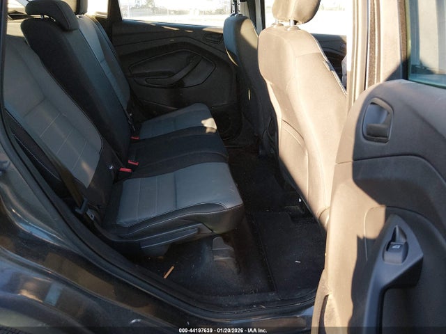 1FMCU0F75KUA11752 Ford ESCAPE S