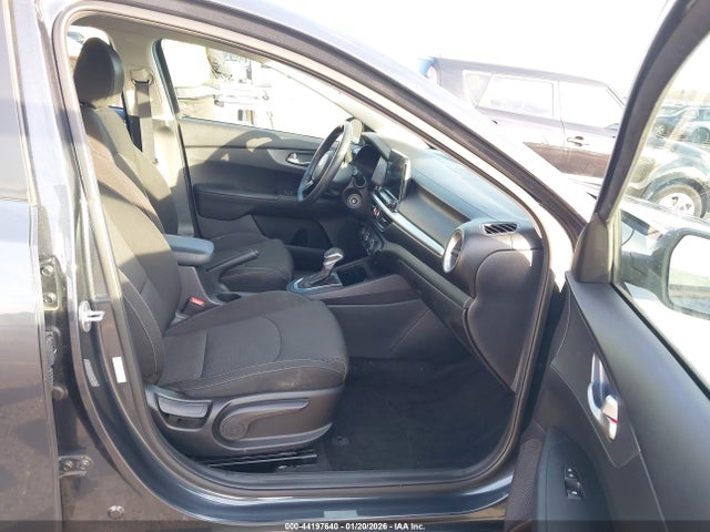 3KPF24AD6ME313595 KIA FORTE FE