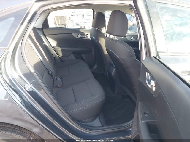 3KPF24AD6ME313595 KIA FORTE FE