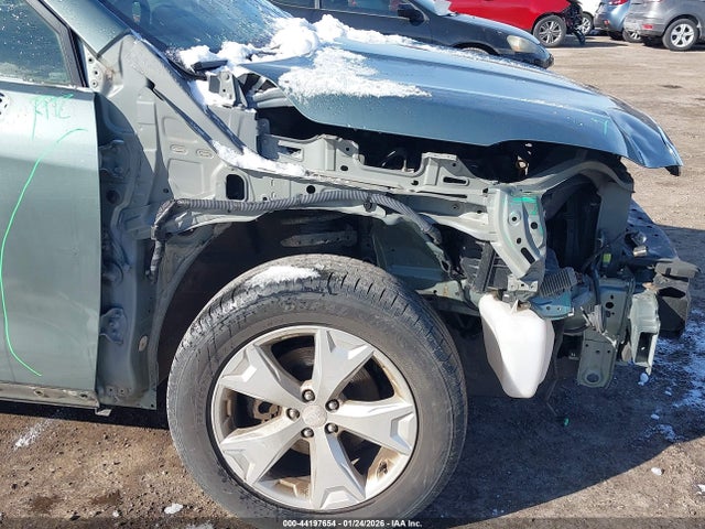 Subaru Forester 2.5i Premium 2014 JF2SJAEC4EH495196 Image 6